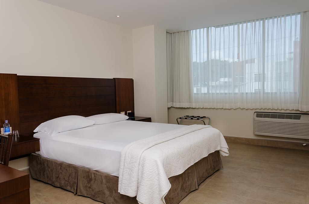 Hotel Marcelius Guayaquil Exterior photo