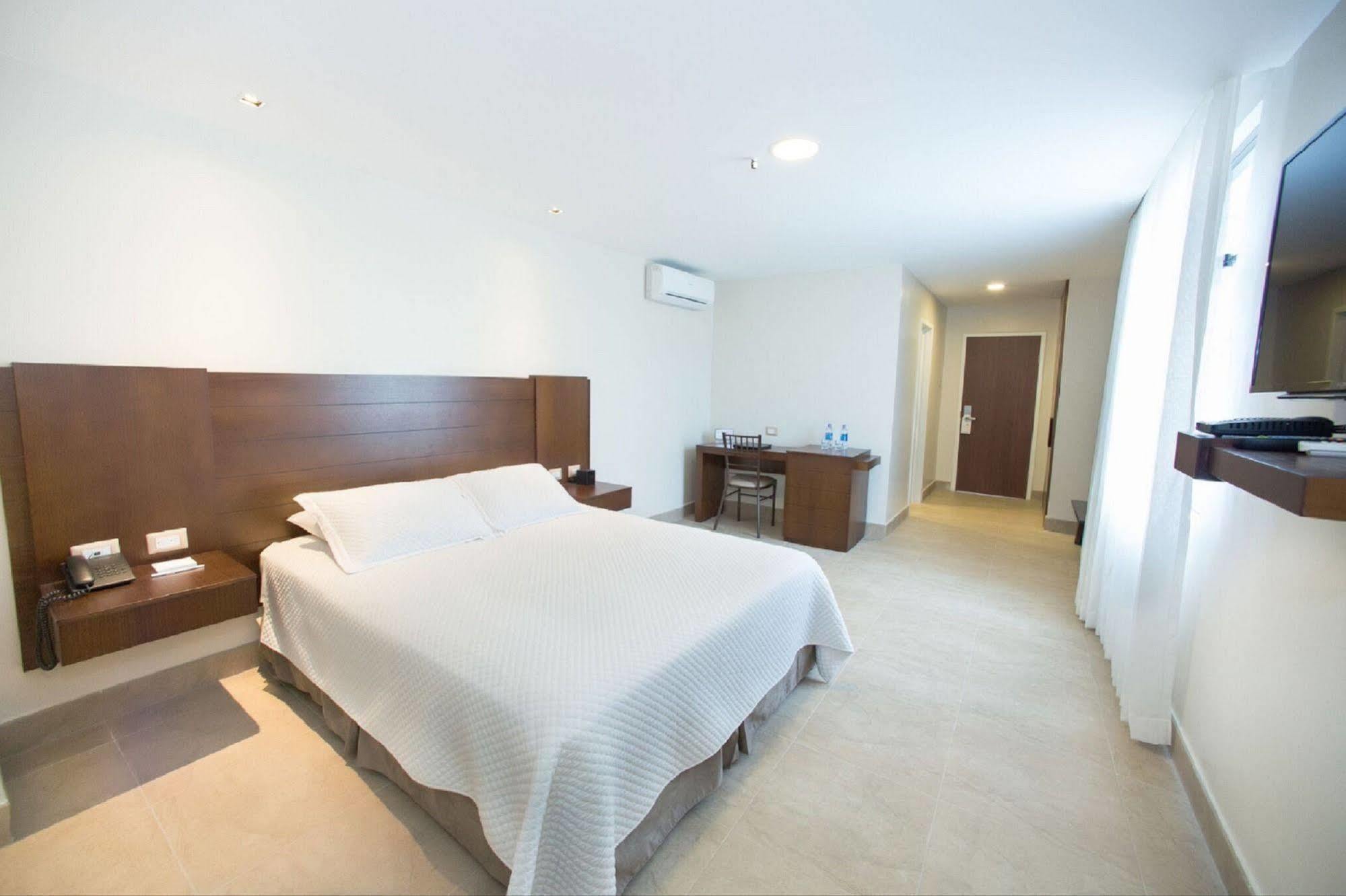 Hotel Marcelius Guayaquil Exterior photo